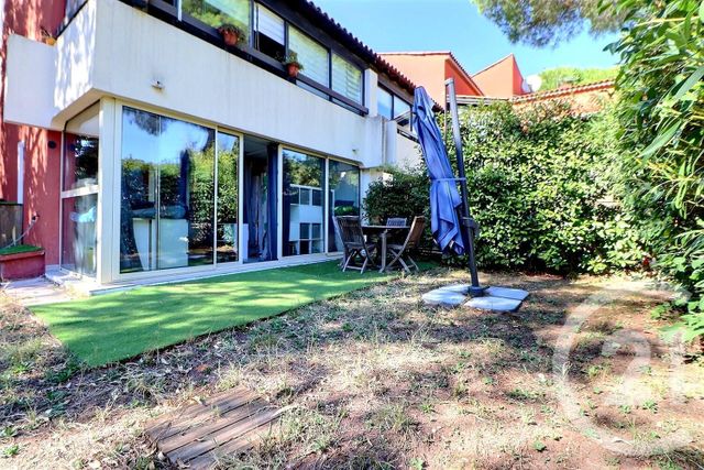 Appartement F2 à vendre - 2 pièces - 27 m2 - Frejus - 83 - PROVENCE-ALPES-COTE-D-AZUR