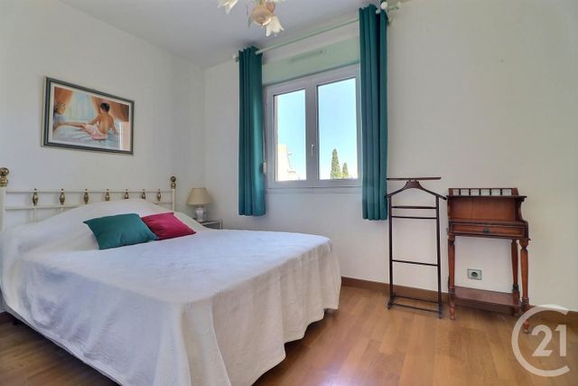 Appartement &agrave; vendre - 4 pi&egrave;ces - 77,18 m2 - St Raphael - 83 - PROVENCE-ALPES-COTE-D-AZUR
