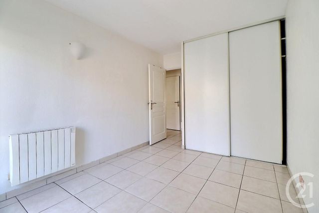 Appartement F3 à vendre - 3 pièces - 68,28 m2 - Frejus - 83 - PROVENCE-ALPES-COTE-D-AZUR
