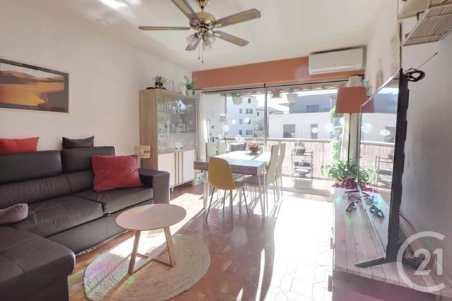 Appartement F2 à vendre ST RAPHAEL