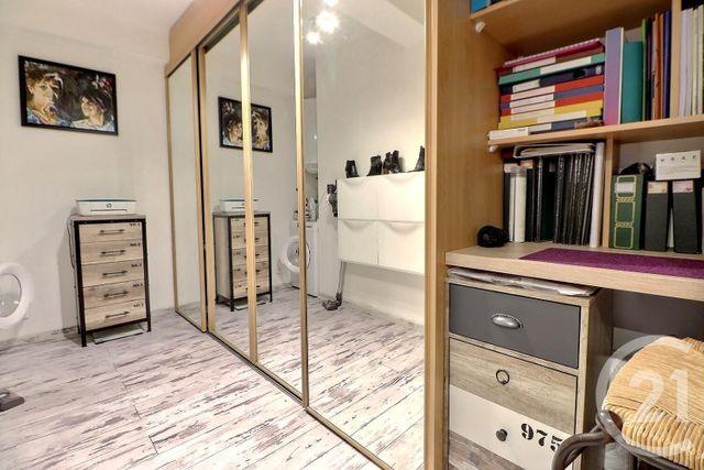 Appartement T3 à vendre - 3 pièces - 58 m2 - Roquebrune Sur Argens - 83 - PROVENCE-ALPES-COTE-D-AZUR