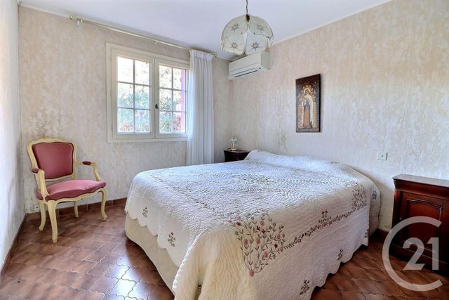 Maison à vendre - 5 pièces - 128,27 m2 - St Raphael - 83 - PROVENCE-ALPES-COTE-D-AZUR