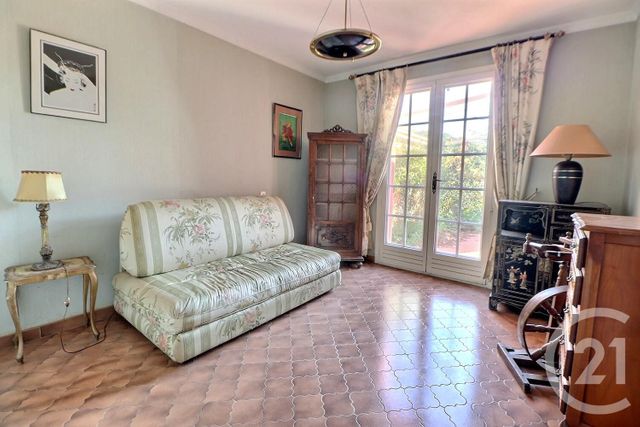 Maison à vendre - 5 pièces - 128,27 m2 - St Raphael - 83 - PROVENCE-ALPES-COTE-D-AZUR