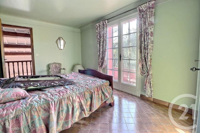 Maison à vendre - 5 pièces - 128,27 m2 - St Raphael - 83 - PROVENCE-ALPES-COTE-D-AZUR