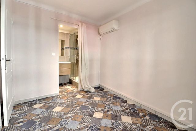 Appartement T2 &agrave; vendre - 2 pi&egrave;ces - 22,79 m2 - St Raphael - 83 - PROVENCE-ALPES-COTE-D-AZUR