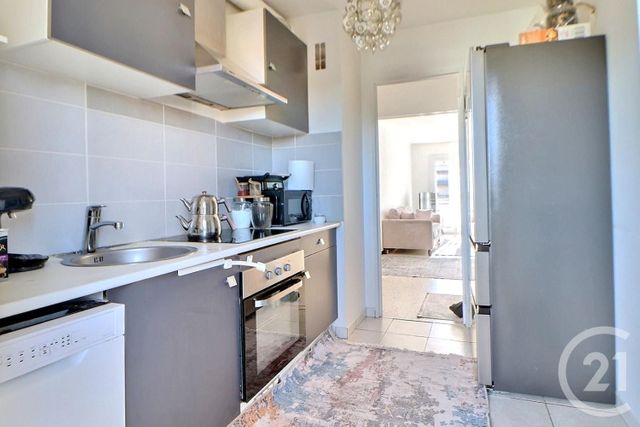 Appartement &agrave; vendre - 3 pi&egrave;ces - 60 m2 - Frejus - 83 - PROVENCE-ALPES-COTE-D-AZUR