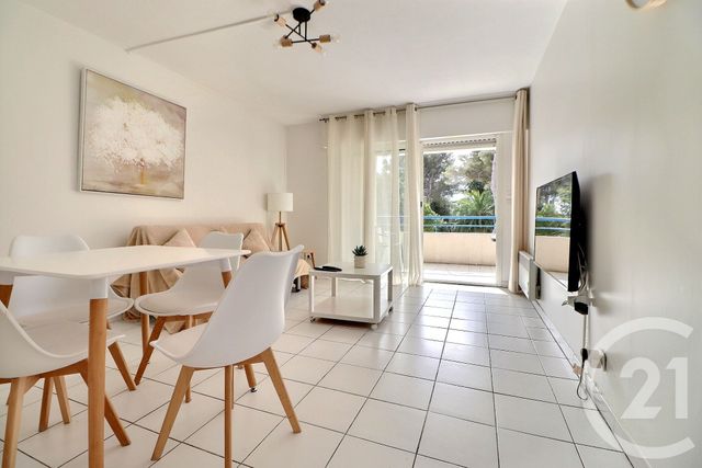 Appartement F2 &agrave; vendre - 2 pi&egrave;ces - 42,10 m2 - St Raphael - 83 - PROVENCE-ALPES-COTE-D-AZUR