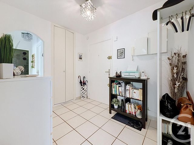 Appartement F3 &agrave; vendre - 3 pi&egrave;ces - 67,20 m2 - St Raphael - 83 - PROVENCE-ALPES-COTE-D-AZUR
