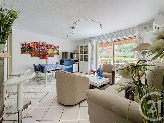 Appartement F3 &agrave; vendre - 3 pi&egrave;ces - 67,20 m2 - St Raphael - 83 - PROVENCE-ALPES-COTE-D-AZUR