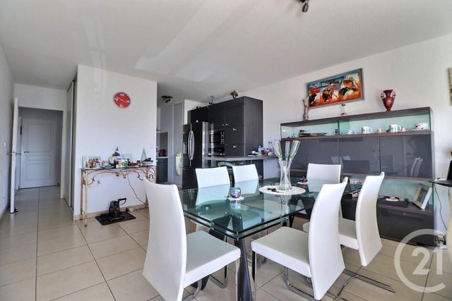 Appartement &agrave; vendre - 4 pi&egrave;ces - 86,25 m2 - St Raphael - 83 - PROVENCE-ALPES-COTE-D-AZUR