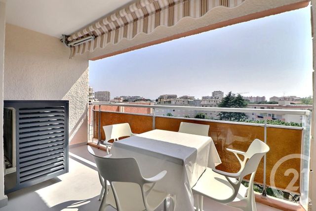 Appartement F3 à vendre FREJUS