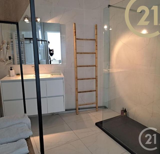Appartement F2 &agrave; vendre - 2 pi&egrave;ces - 47,70 m2 - St Raphael - 83 - PROVENCE-ALPES-COTE-D-AZUR