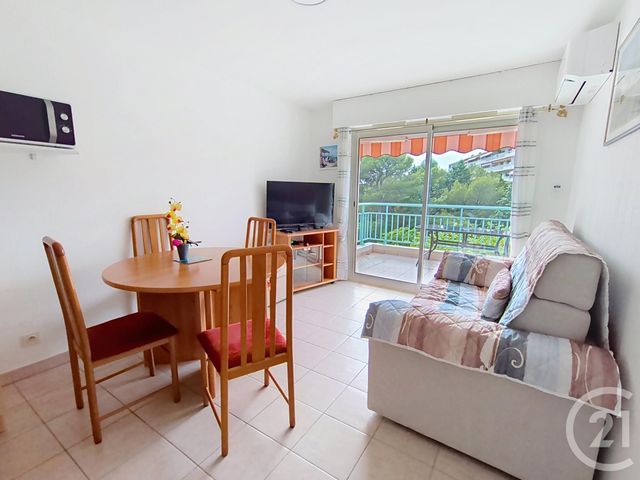 Appartement &agrave; vendre - 2 pi&egrave;ces - 30,66 m2 - St Raphael - 83 - PROVENCE-ALPES-COTE-D-AZUR
