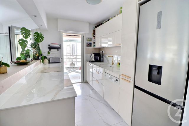 Appartement &agrave; vendre - 3 pi&egrave;ces - 95 m2 - St Raphael - 83 - PROVENCE-ALPES-COTE-D-AZUR