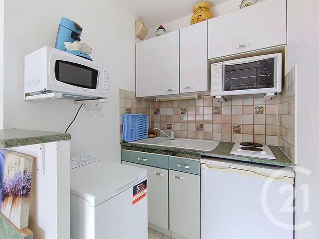 Appartement &agrave; vendre - 2 pi&egrave;ces - 23,62 m2 - St Raphael - 83 - PROVENCE-ALPES-COTE-D-AZUR