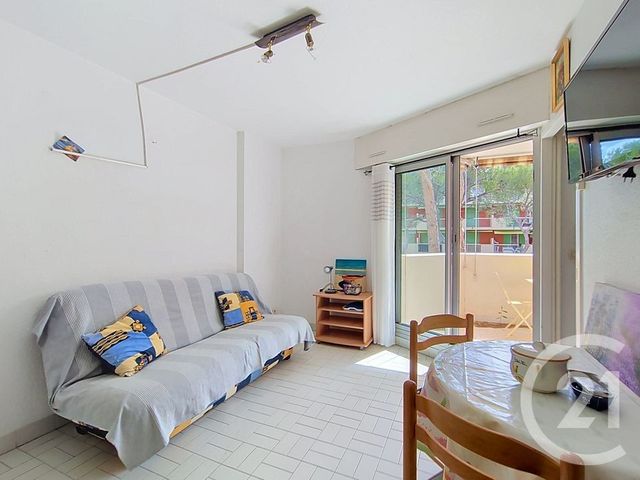Appartement &agrave; vendre - 2 pi&egrave;ces - 23,62 m2 - St Raphael - 83 - PROVENCE-ALPES-COTE-D-AZUR