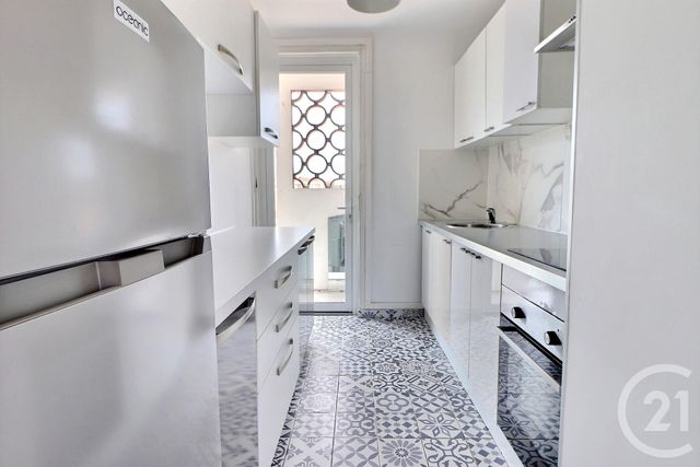 Appartement T3 &agrave; vendre - 3 pi&egrave;ces - 51,69 m2 - St Raphael - 83 - PROVENCE-ALPES-COTE-D-AZUR