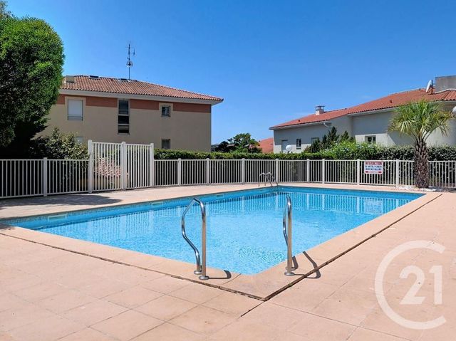 Appartement Studio Cabine &agrave; vendre - 1 pi&egrave;ce - 31,33 m2 - St Raphael - 83 - PROVENCE-ALPES-COTE-D-AZUR