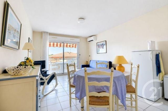 Appartement Studio Cabine &agrave; vendre - 1 pi&egrave;ce - 31,33 m2 - St Raphael - 83 - PROVENCE-ALPES-COTE-D-AZUR