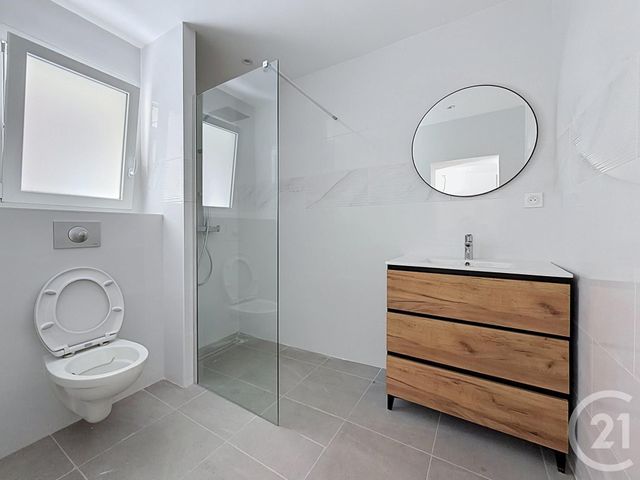 Appartement F2 &agrave; vendre - 2 pi&egrave;ces - 35 m2 - St Raphael - 83 - PROVENCE-ALPES-COTE-D-AZUR