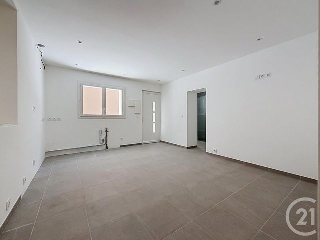 Appartement F2 &agrave; vendre - 2 pi&egrave;ces - 35 m2 - St Raphael - 83 - PROVENCE-ALPES-COTE-D-AZUR