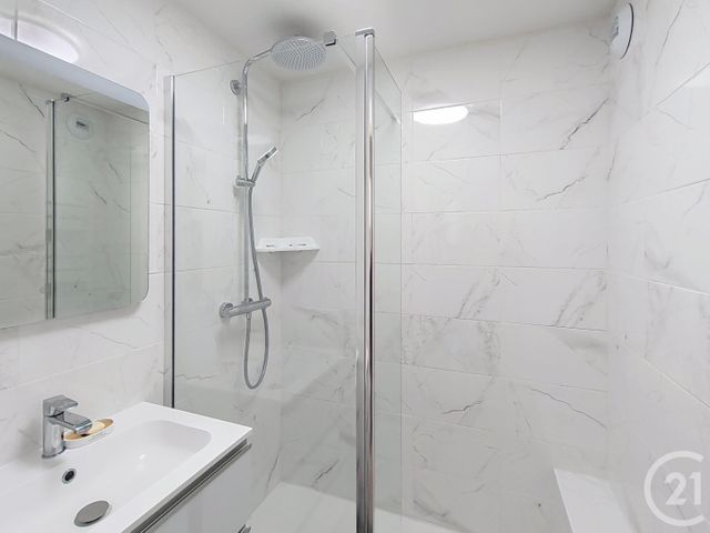 Appartement T2 &agrave; vendre - 2 pi&egrave;ces - 30,66 m2 - St Raphael - 83 - PROVENCE-ALPES-COTE-D-AZUR