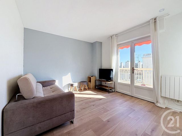 Appartement Studio &agrave; vendre - 1 pi&egrave;ce - 17,60 m2 - Frejus - 83 - PROVENCE-ALPES-COTE-D-AZUR
