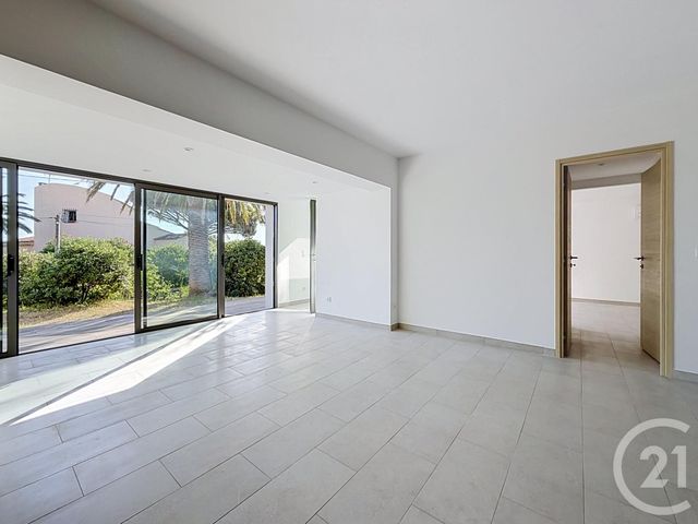 Appartement T5 &agrave; vendre - 5 pi&egrave;ces - 99 m2 - Les Issambres - 83 - PROVENCE-ALPES-COTE-D-AZUR