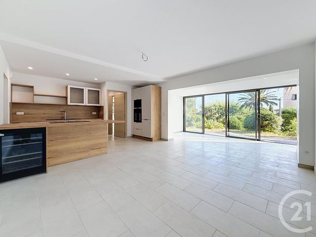 Appartement T5 &agrave; vendre - 5 pi&egrave;ces - 99 m2 - Les Issambres - 83 - PROVENCE-ALPES-COTE-D-AZUR