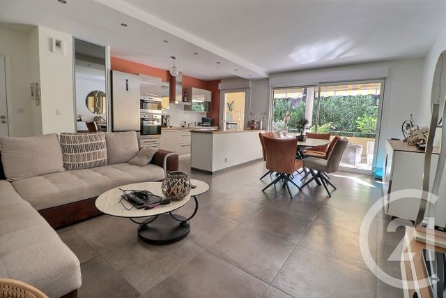 Appartement T3 &agrave; vendre - 3 pi&egrave;ces - 64,69 m2 - Frejus - 83 - PROVENCE-ALPES-COTE-D-AZUR
