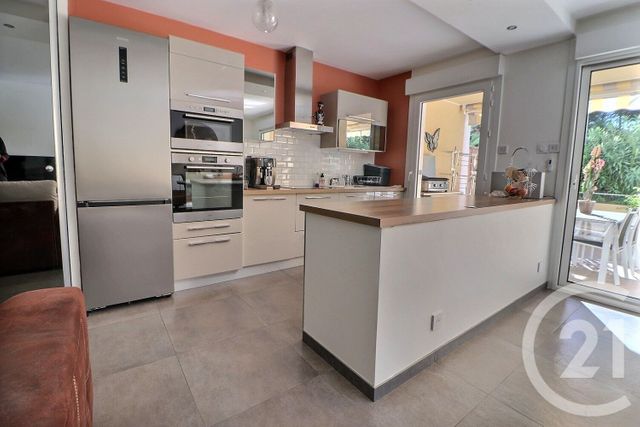 Appartement T3 &agrave; vendre - 3 pi&egrave;ces - 64,69 m2 - Frejus - 83 - PROVENCE-ALPES-COTE-D-AZUR