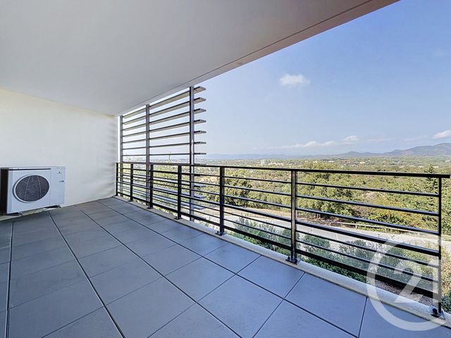 Appartement T3 &agrave; vendre - 3 pi&egrave;ces - 70,46 m2 - St Raphael - 83 - PROVENCE-ALPES-COTE-D-AZUR