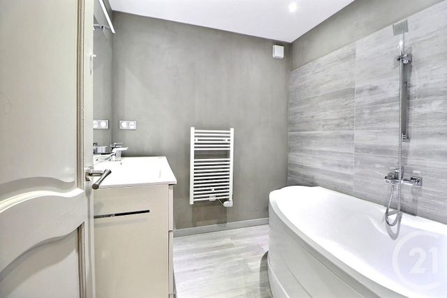 Maison &agrave; vendre - 7 pi&egrave;ces - 196 m2 - St Raphael - 83 - PROVENCE-ALPES-COTE-D-AZUR