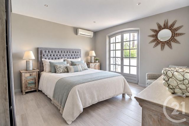 Maison &agrave; vendre - 7 pi&egrave;ces - 196 m2 - St Raphael - 83 - PROVENCE-ALPES-COTE-D-AZUR