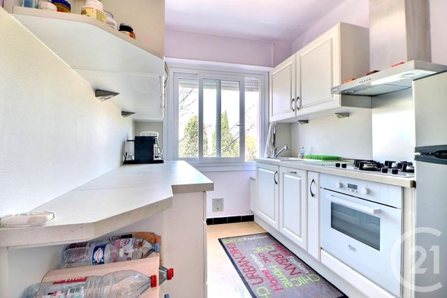 Appartement T2 à vendre - 2 pièces - 44,38 m2 - St Raphael - 83 - PROVENCE-ALPES-COTE-D-AZUR