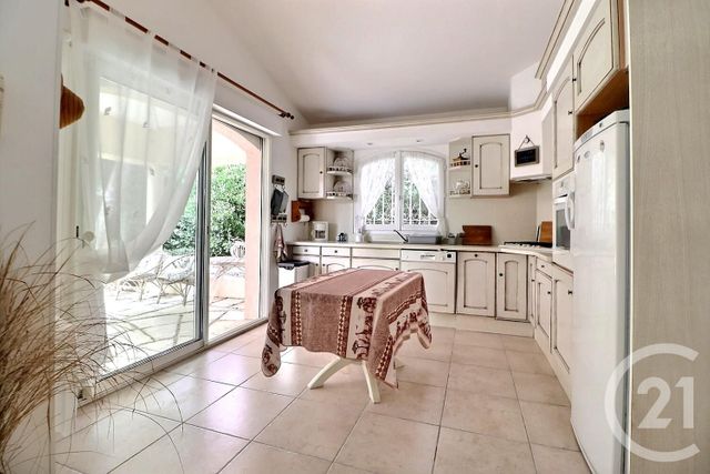 Maison &agrave; vendre - 6 pi&egrave;ces - 130 m2 - St Raphael - 83 - PROVENCE-ALPES-COTE-D-AZUR