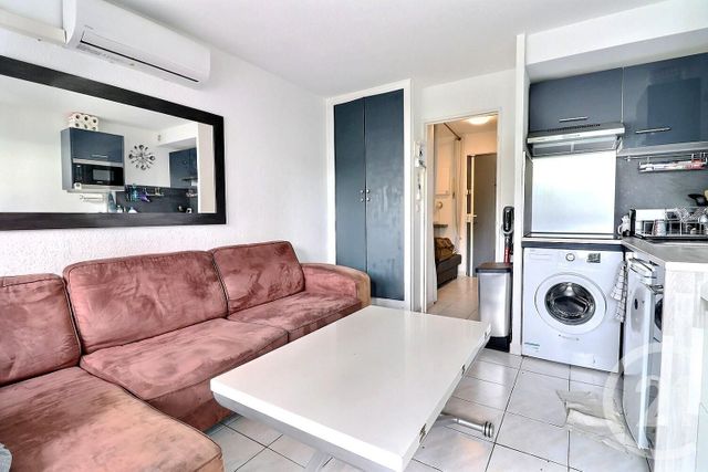 Appartement Studio &agrave; vendre - 1 pi&egrave;ce - 20 m2 - St Raphael - 83 - PROVENCE-ALPES-COTE-D-AZUR