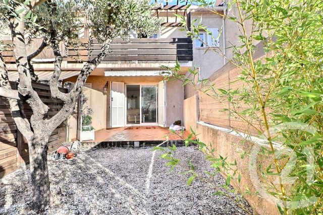 Maison à vendre - 4 pièces - 71,20 m2 - St Raphael - 83 - PROVENCE-ALPES-COTE-D-AZUR