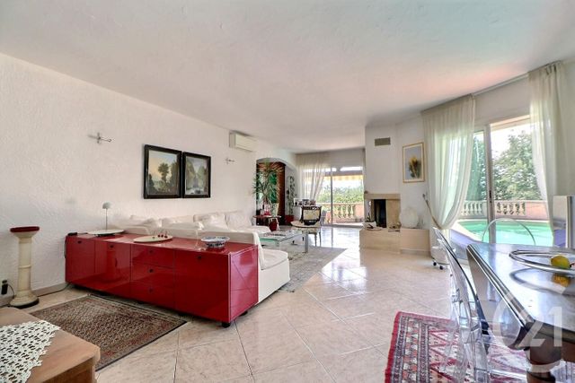 Maison &agrave; vendre - 5 pi&egrave;ces - 150 m2 - St Raphael - 83 - PROVENCE-ALPES-COTE-D-AZUR