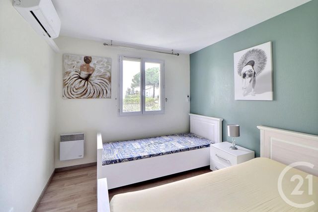 Appartement F3 à vendre - 3 pièces - 65 m2 - Frejus - 83 - PROVENCE-ALPES-COTE-D-AZUR