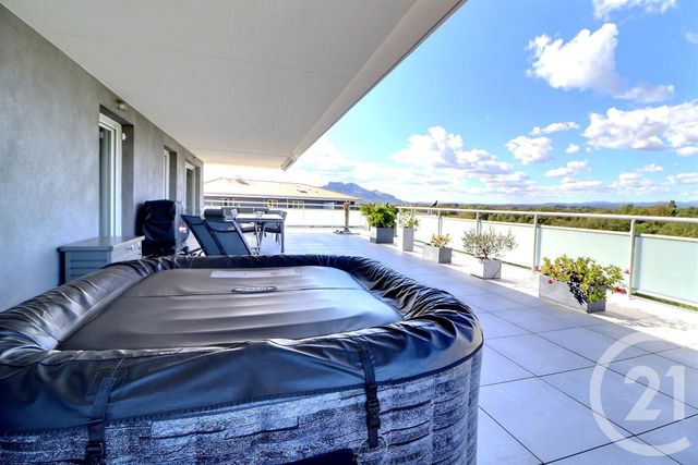 Appartement T5 à vendre - 5 pièces - 105,06 m2 - Puget Sur Argens - 83 - PROVENCE-ALPES-COTE-D-AZUR