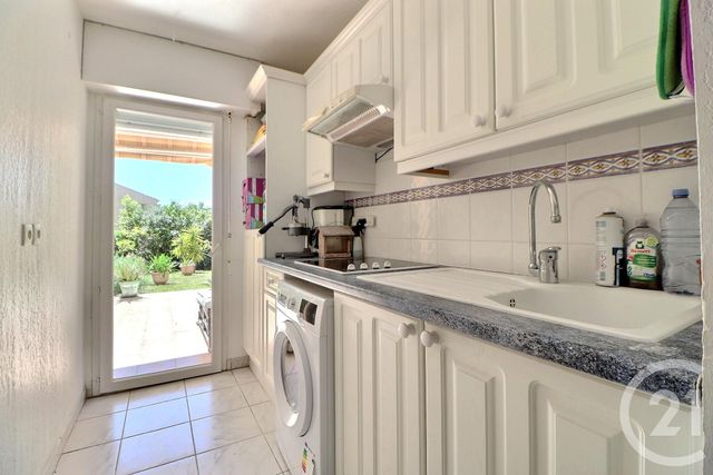 Appartement T4 à vendre - 4 pièces - 104,53 m2 - St Raphael - 83 - PROVENCE-ALPES-COTE-D-AZUR