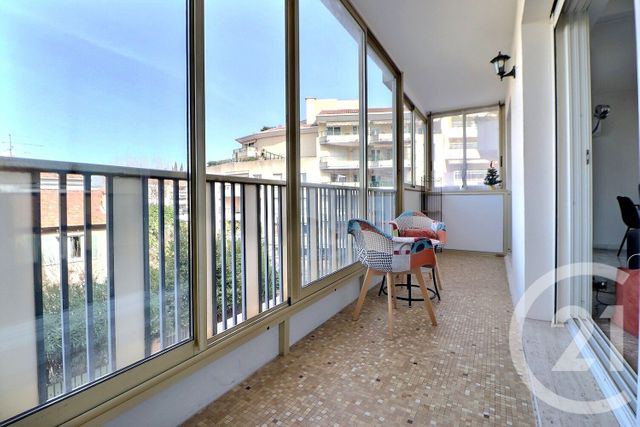 Appartement F3 à vendre ST RAPHAEL