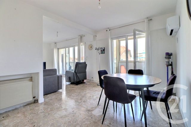 Appartement F3 &agrave; vendre - 3 pi&egrave;ces - 64,72 m2 - St Raphael - 83 - PROVENCE-ALPES-COTE-D-AZUR