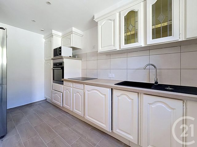 Maison &agrave; vendre - 5 pi&egrave;ces - 107,23 m2 - St Raphael - 83 - PROVENCE-ALPES-COTE-D-AZUR