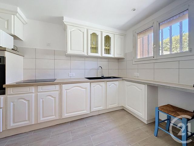 Maison &agrave; vendre - 5 pi&egrave;ces - 107,23 m2 - St Raphael - 83 - PROVENCE-ALPES-COTE-D-AZUR