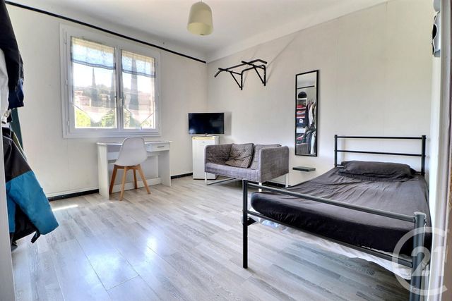 Appartement T4 à vendre - 4 pièces - 98,68 m2 - St Raphael - 83 - PROVENCE-ALPES-COTE-D-AZUR