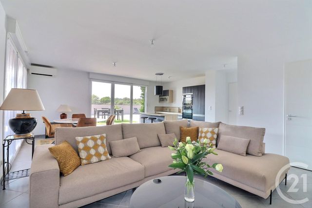 Appartement T4 à vendre - 4 pièces - 86,91 m2 - Frejus - 83 - PROVENCE-ALPES-COTE-D-AZUR