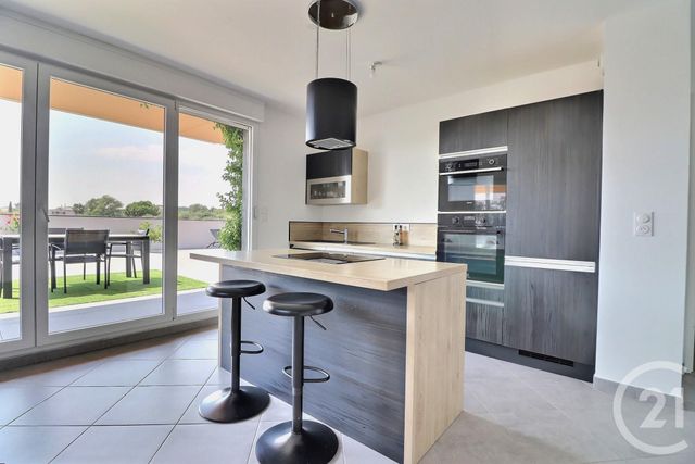 Appartement T4 à vendre - 4 pièces - 86,91 m2 - Frejus - 83 - PROVENCE-ALPES-COTE-D-AZUR