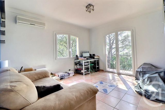 Maison à vendre - 5 pièces - 130 m2 - St Raphael - 83 - PROVENCE-ALPES-COTE-D-AZUR